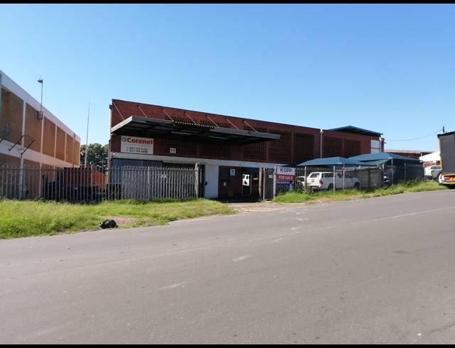 1,580M² FACTORY TO LET IN NEW GERMANY